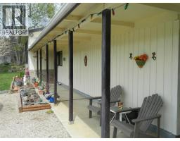 384 6 Highway S, Nakusp, BC V0G1R1 Photo 18
