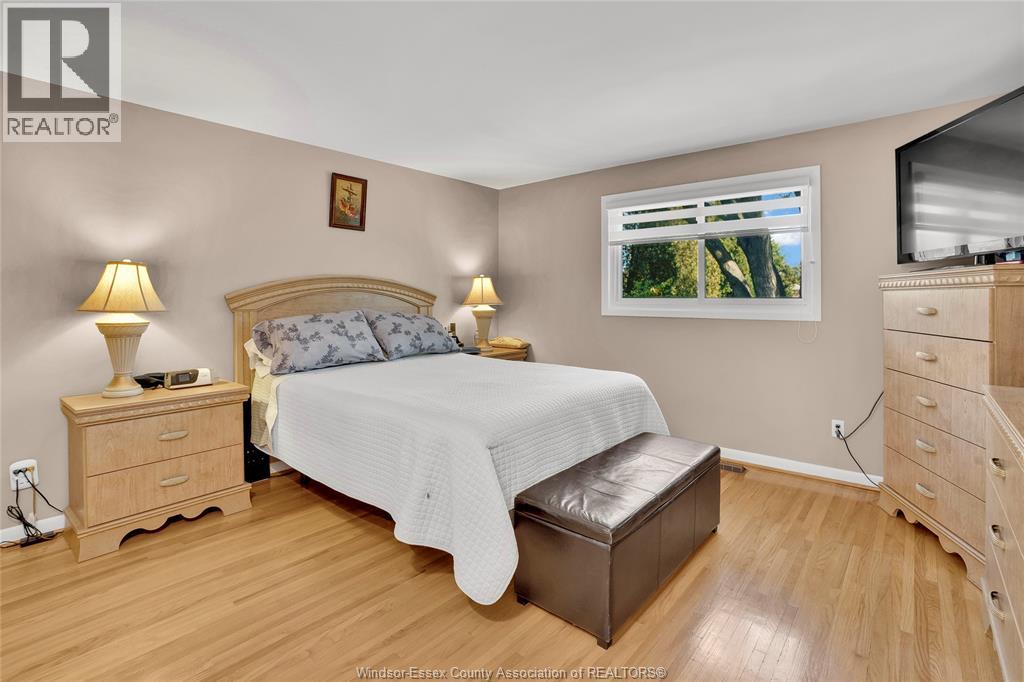 2664 RIVARD AVENUE - 17