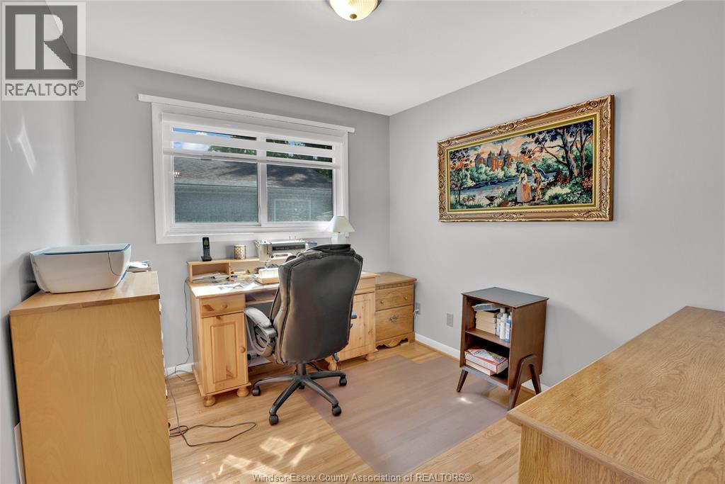 2664 RIVARD AVENUE - 19
