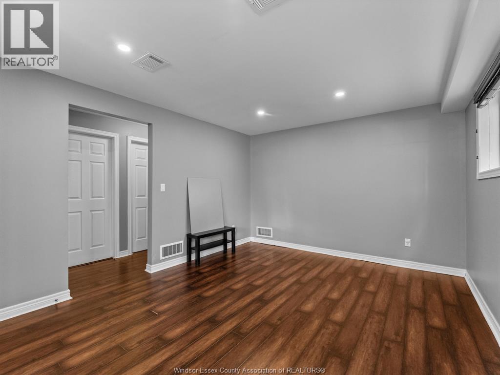 11824 BOULDER CRESCENT - 25