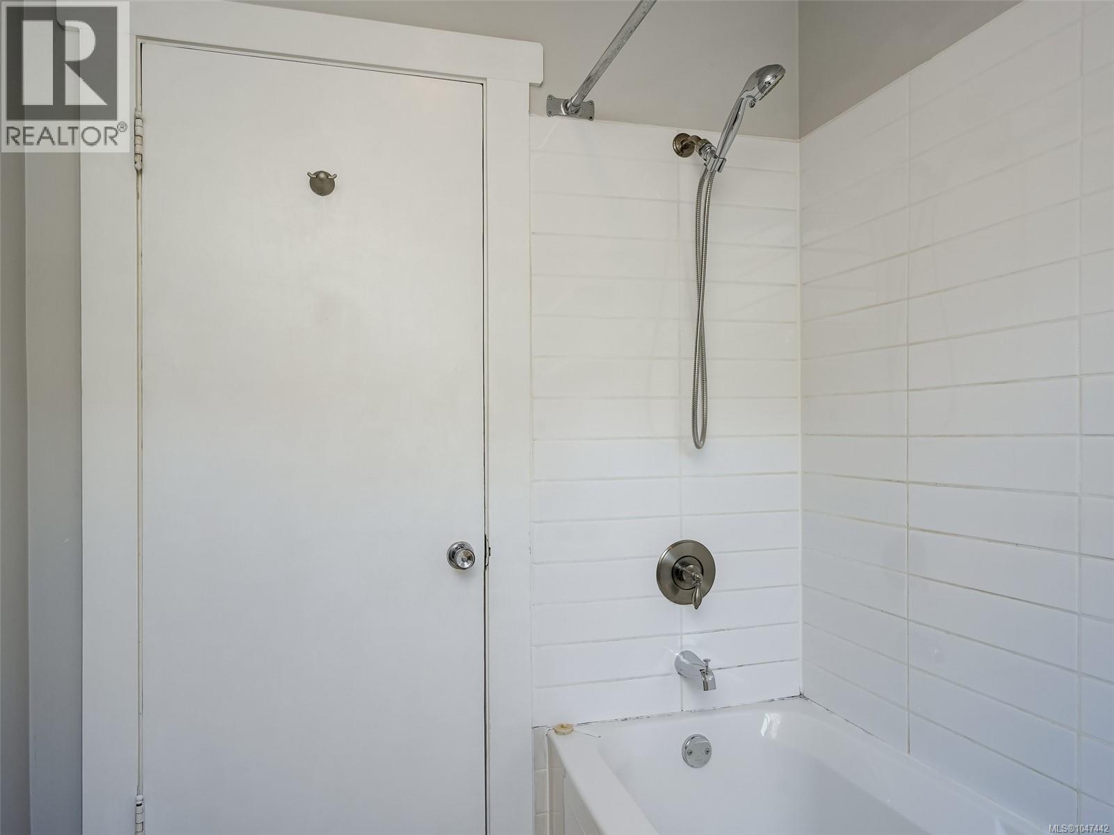 1323 Clover Ave - 11