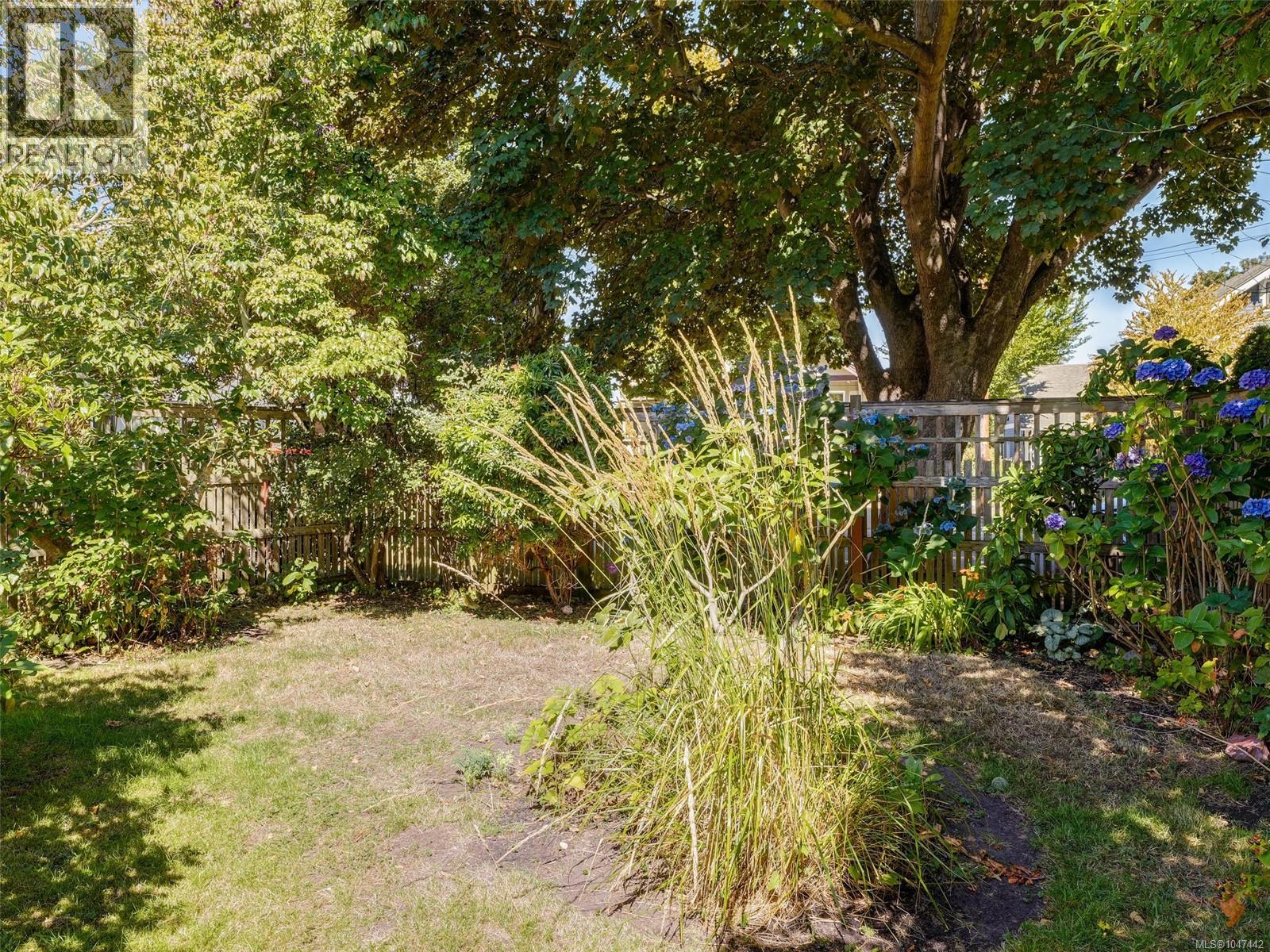 1323 Clover Ave - 22