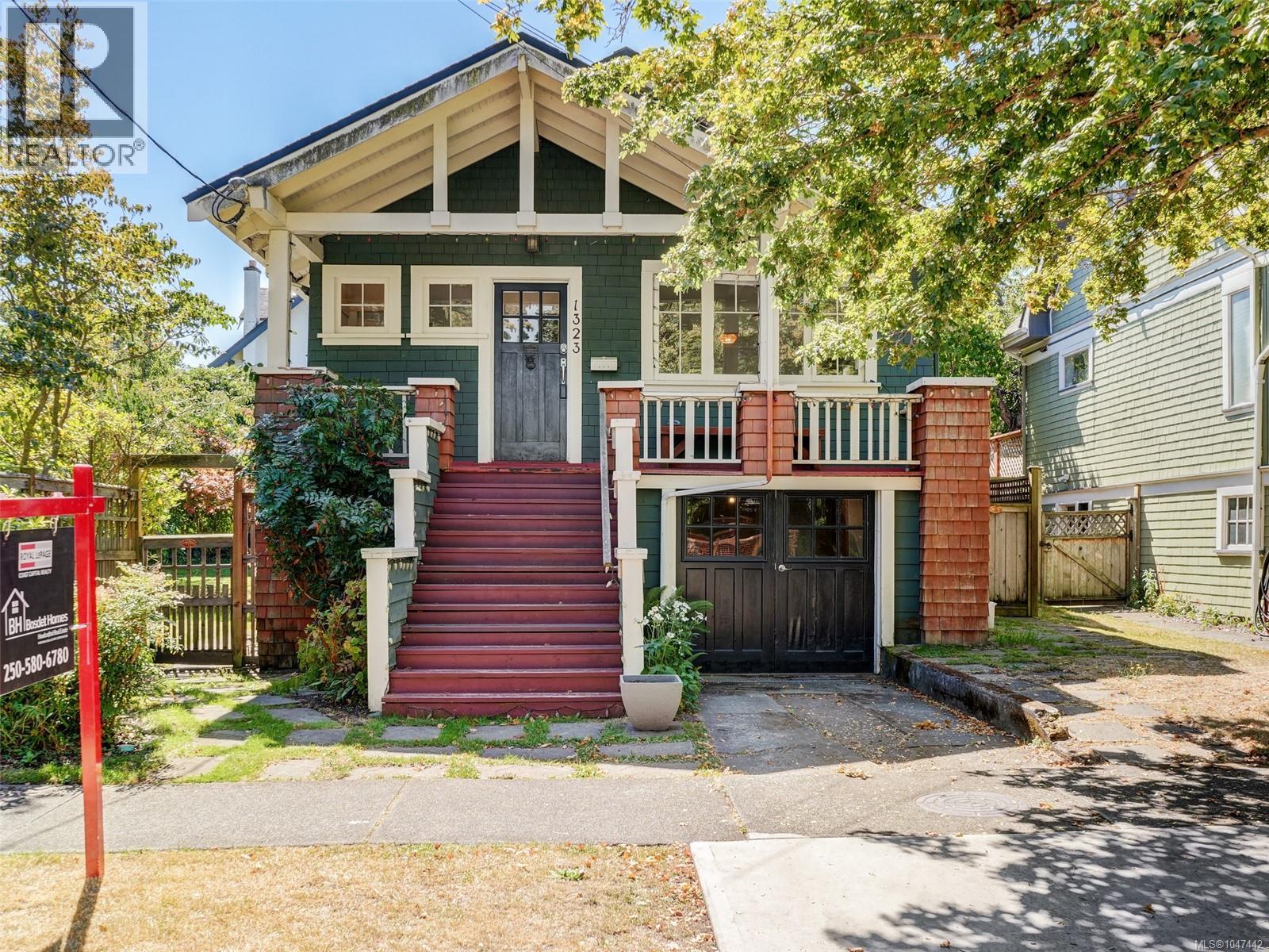 1323 Clover Ave - 30