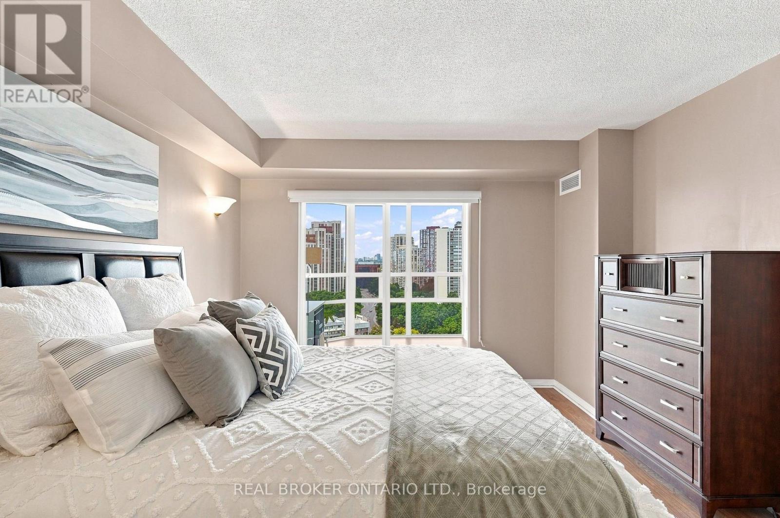 #2207 205 WYNFORD DRIVE - 28