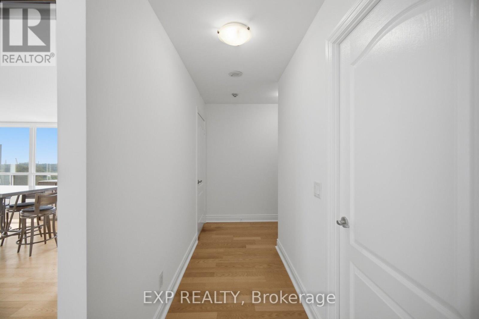 1103 Leslie Unit 1103 photo 5