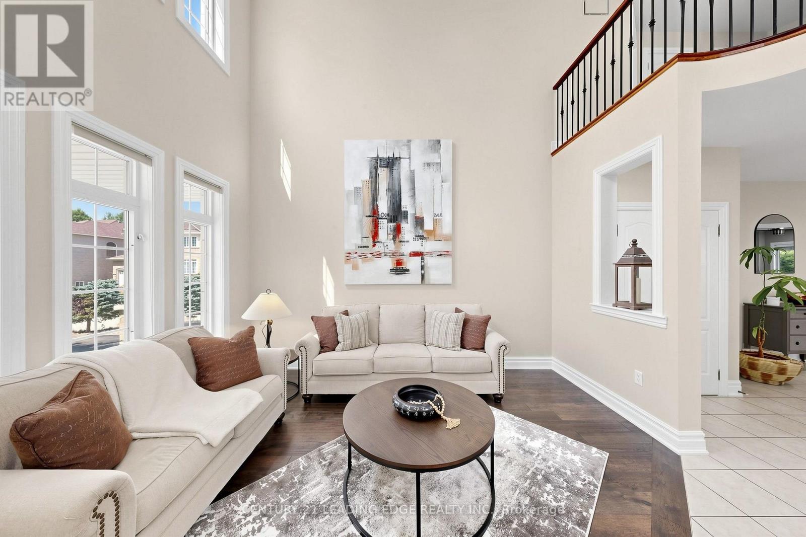 48 TANIS CRESCENT - 3