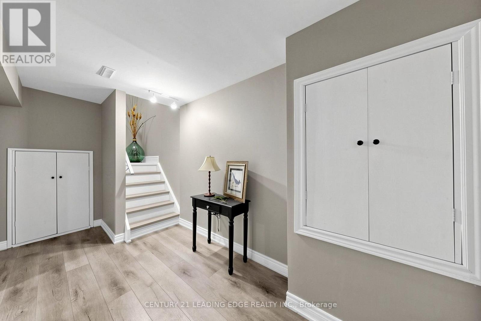 48 TANIS CRESCENT - Image 31