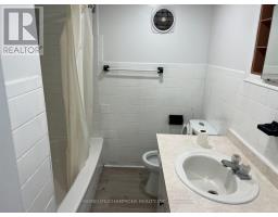 Kitchen - 365 Bellamy Road N, Toronto, ON M1H1G1 Photo 8