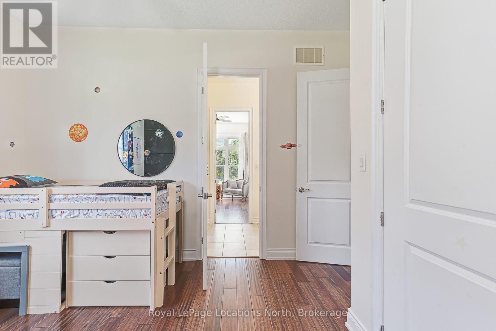 26 SPRUCE STREET - Image 26