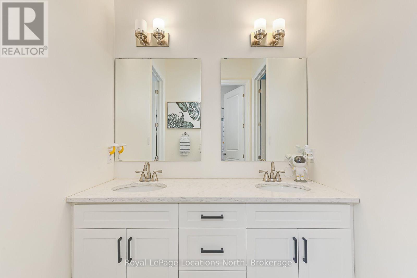 26 SPRUCE STREET - Image 27