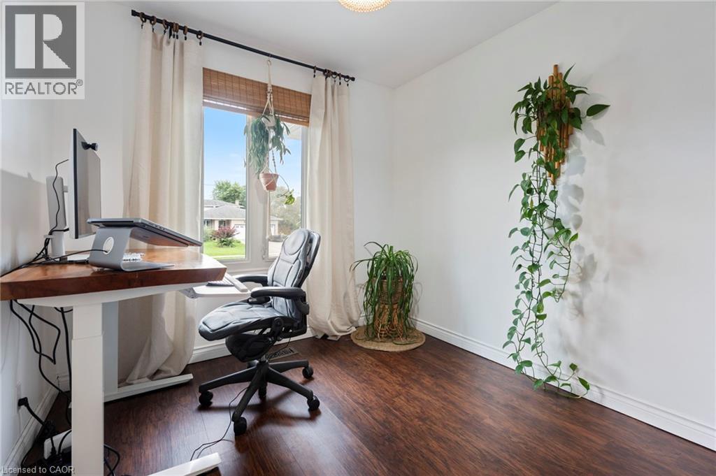 9 KELLY Drive - 16