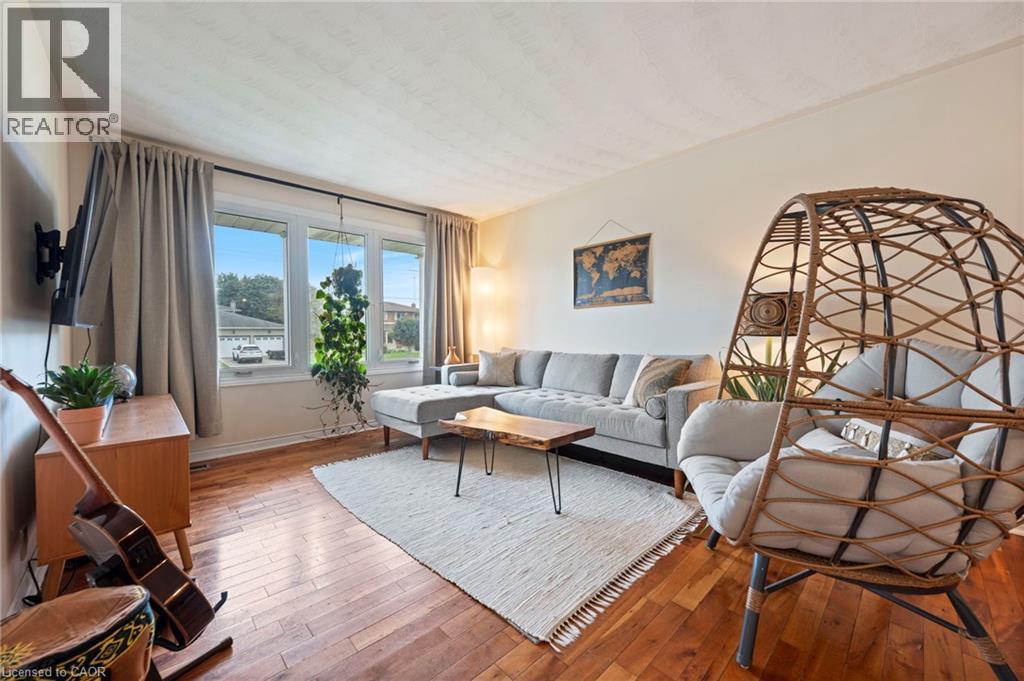 9 KELLY Drive - 8