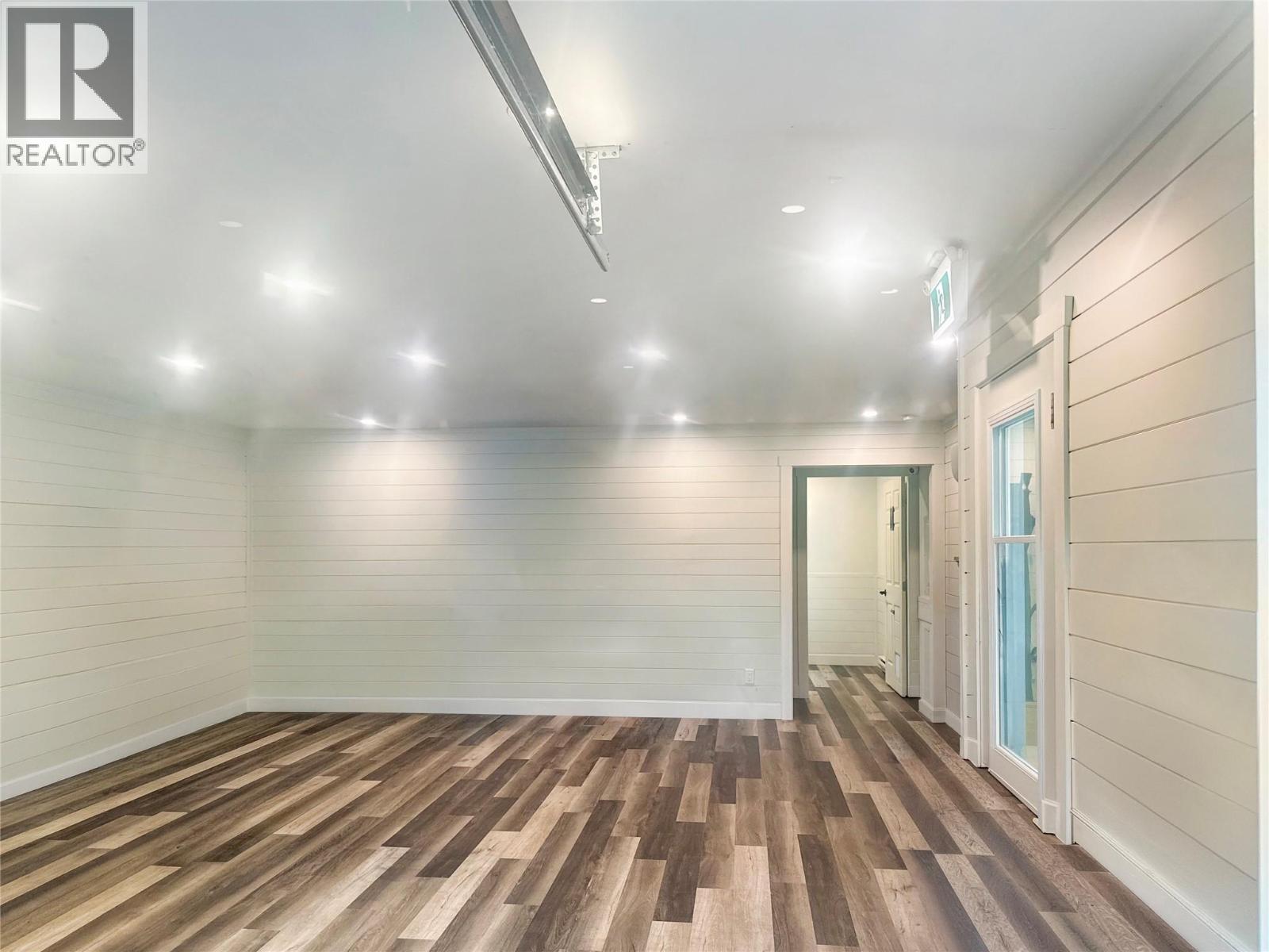 8704 72ND Avenue - 22
