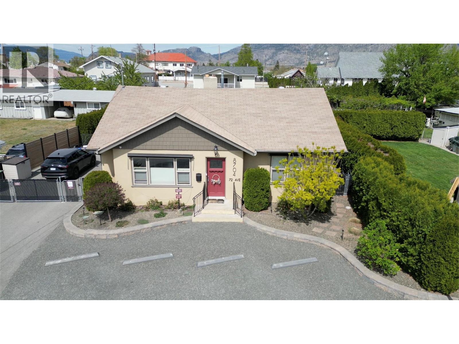 8704 72ND Avenue - 35