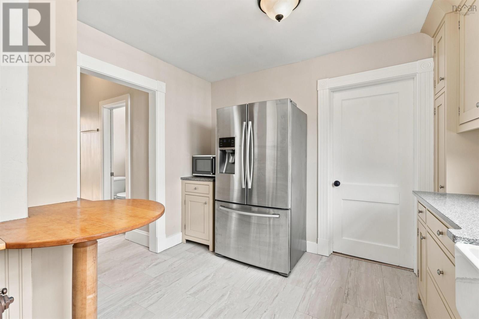6625 Quinpool Road - 21