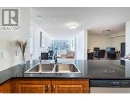 807 - 60 Disera Drive, Vaughan, ON L4J9G1 Photo 18