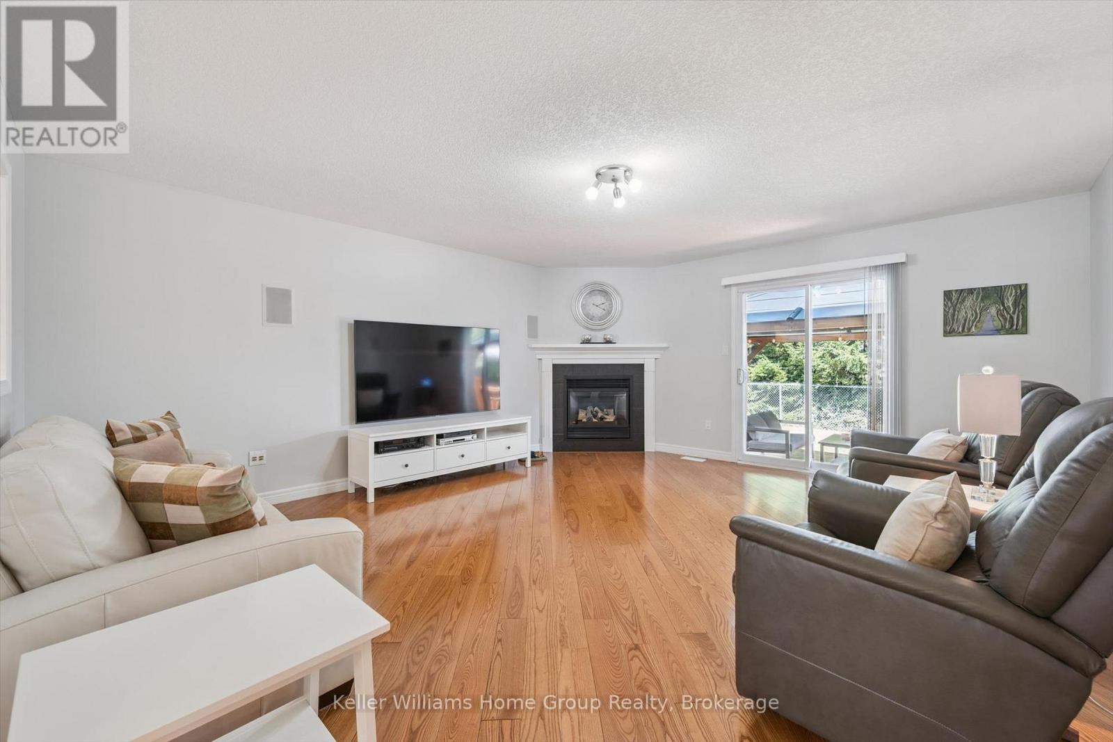 63 CHERRY HILL PLACE - Image 8