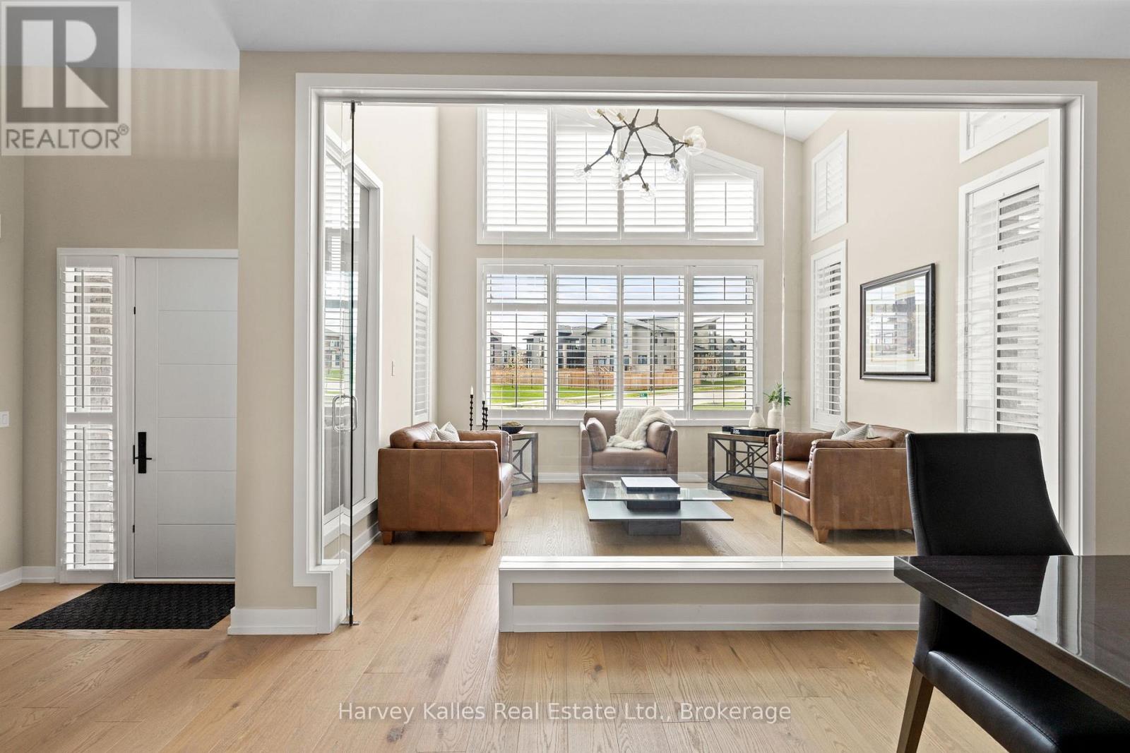 163 SPRINGSIDE CRESCENT - Image 3