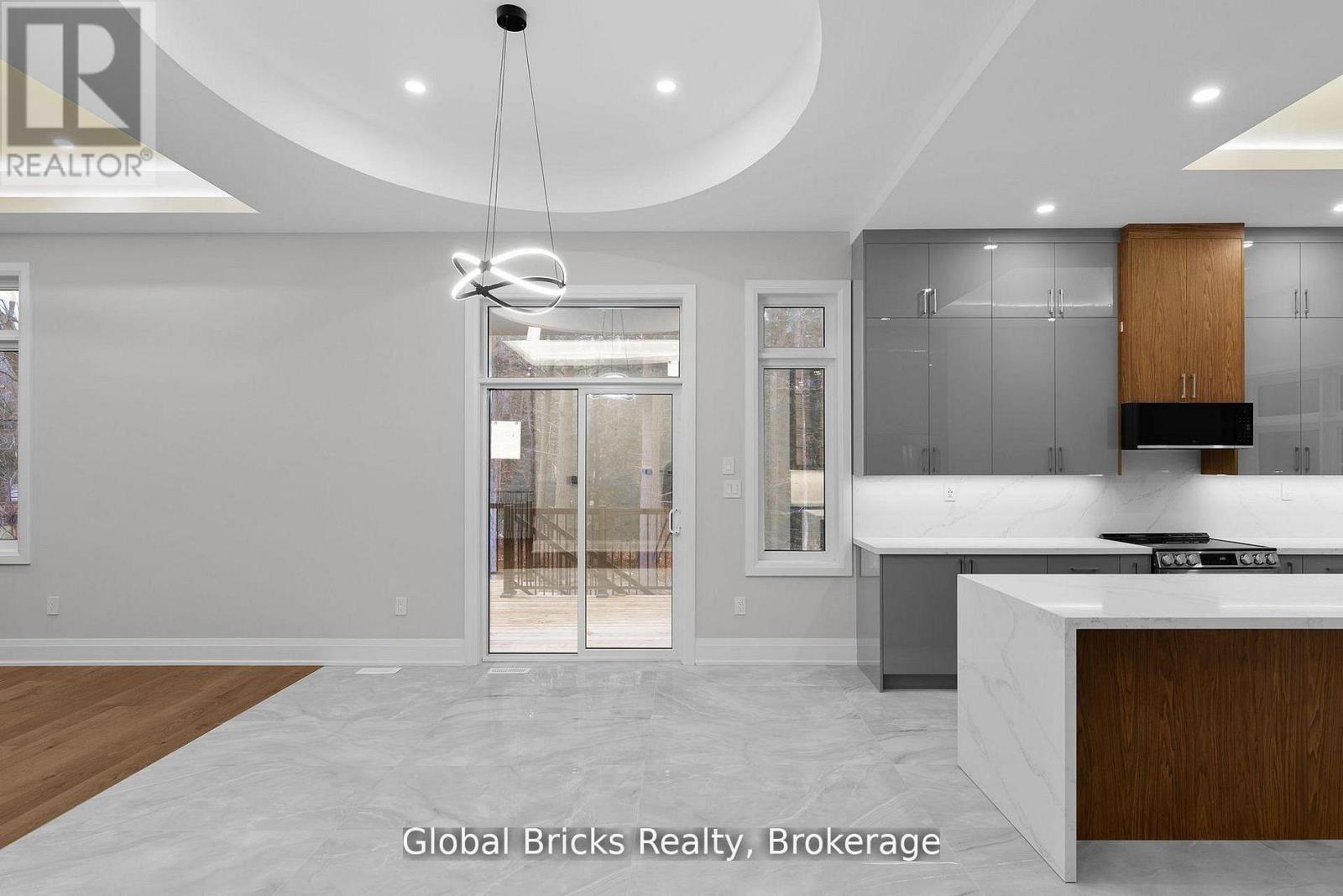 17 Staglir Drive, Tiny, ON photo 15