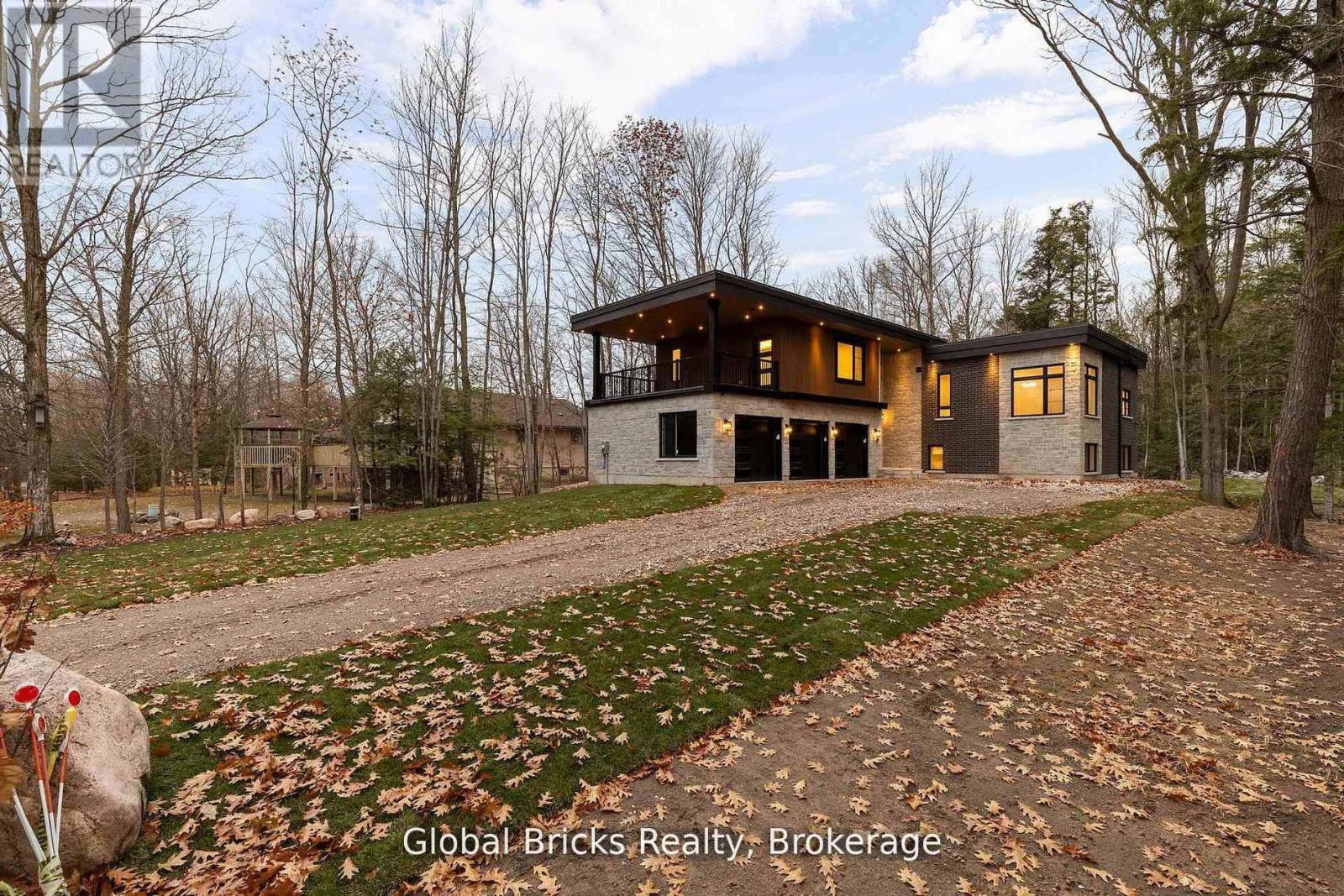 17 Staglir Drive, Tiny, ON photo 2