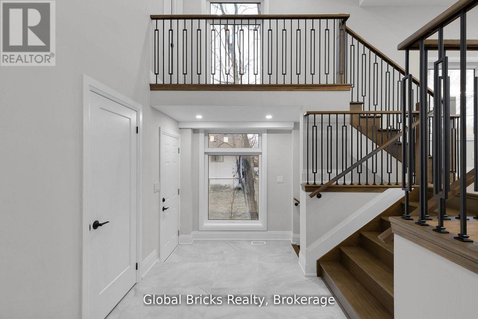 17 Staglir Drive, Tiny, ON photo 5