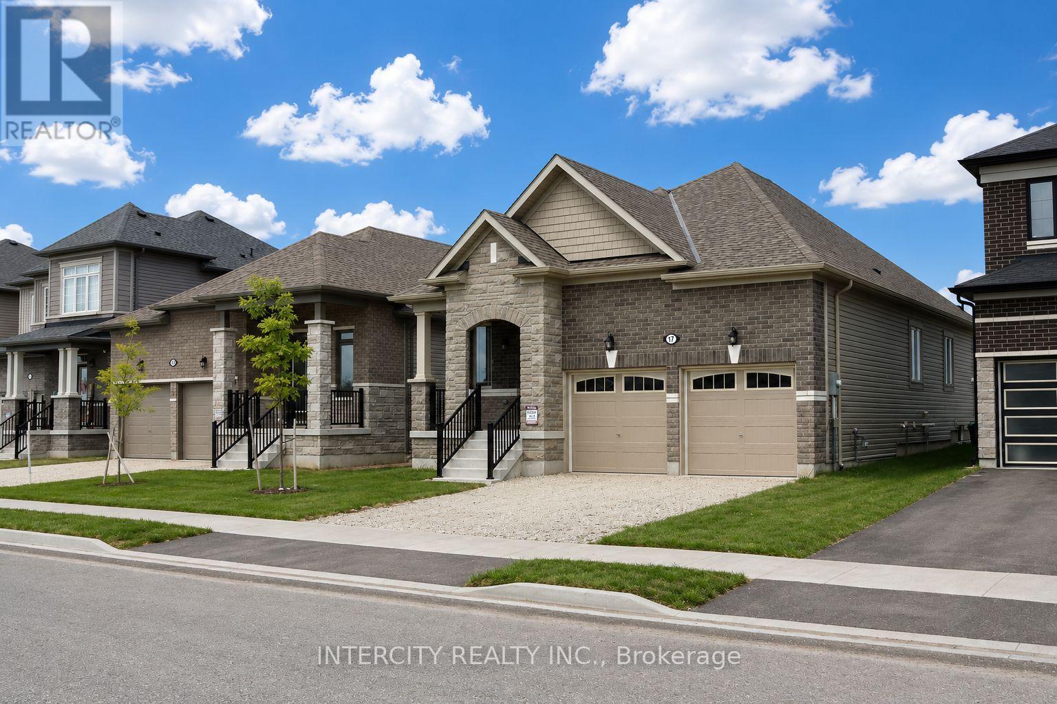 17 UNION BOULEVARD - 2