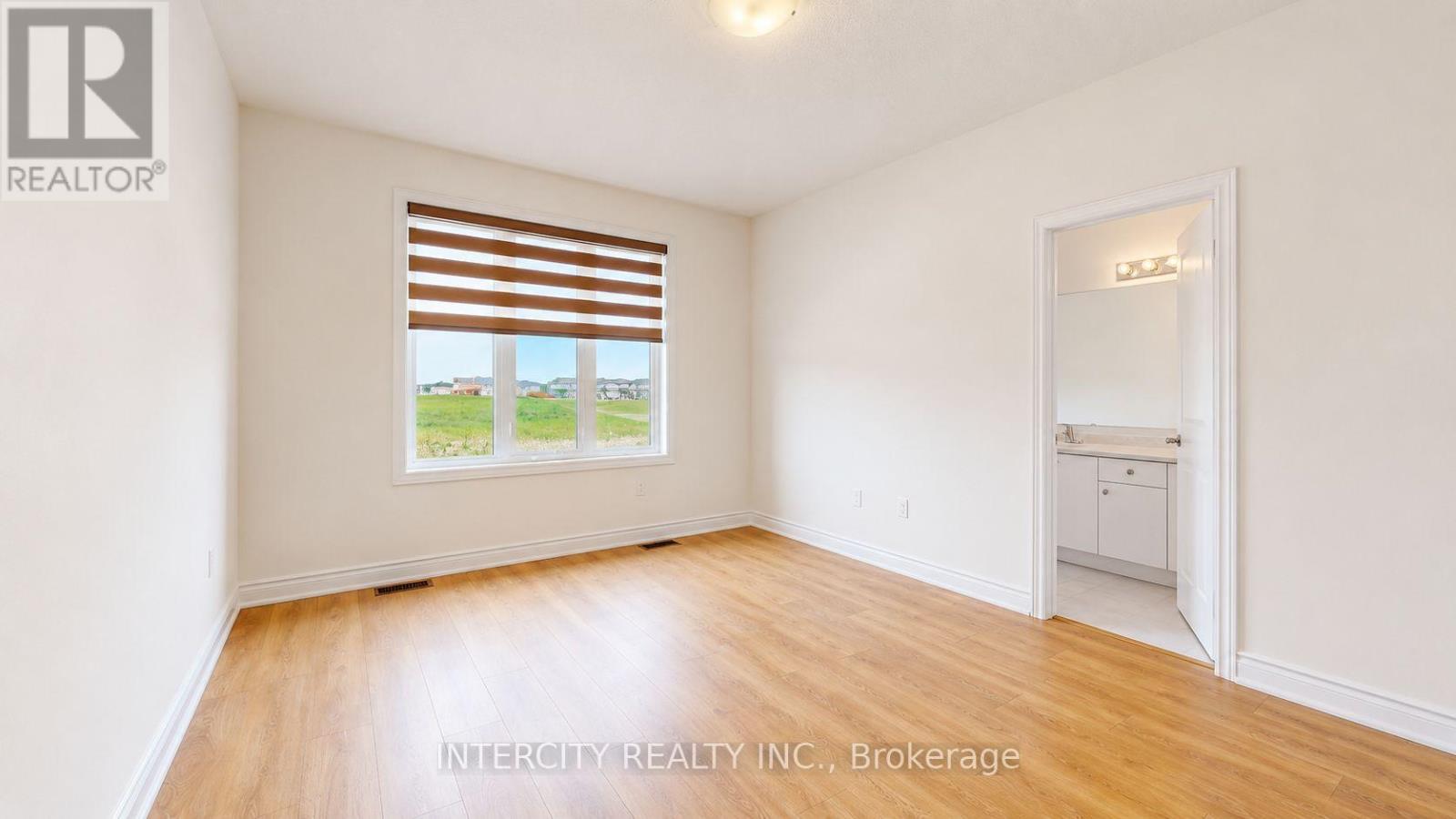 17 UNION BOULEVARD - Image 32