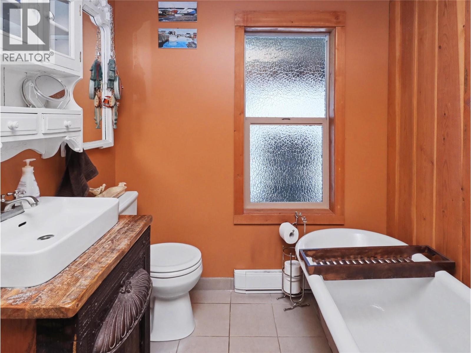 3850 Blythe-Rhone Road, Westbridge