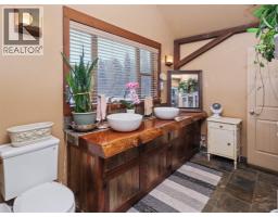 3850 Blythe-rhone Road, Westbridge, BC V0H1Y0 Photo 35
