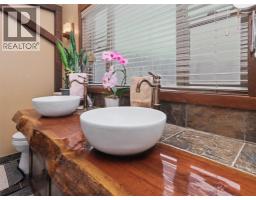 3850 Blythe-rhone Road, Westbridge, BC V0H1Y0 Photo 36