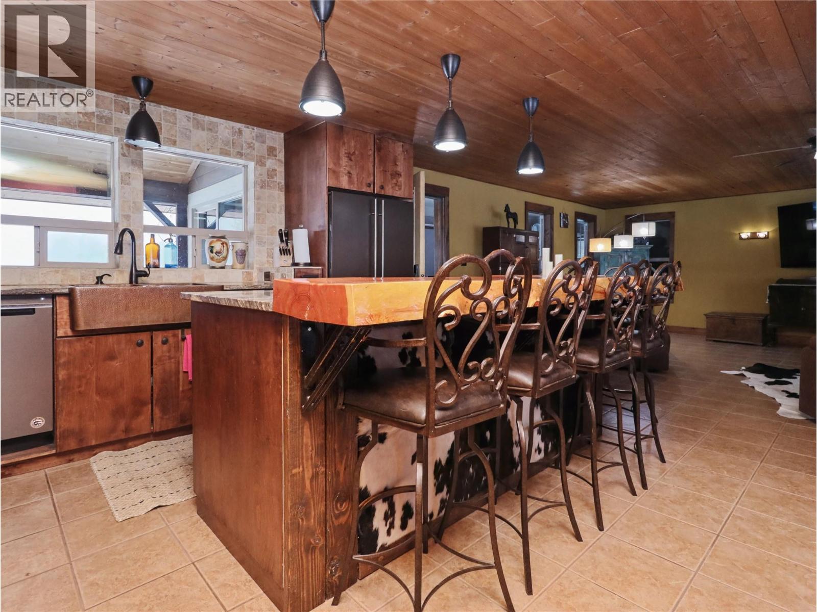 3850 Blythe-Rhone Road, Westbridge