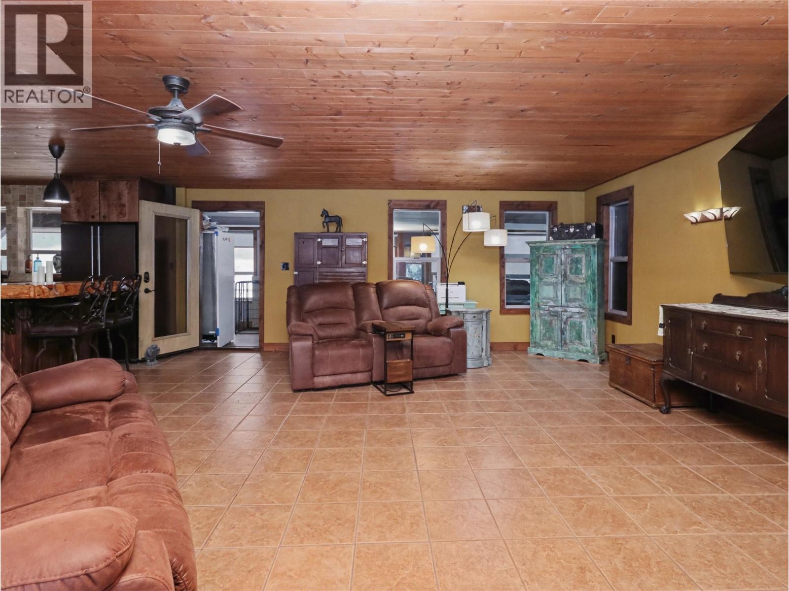 3850 Blythe-Rhone Road, Westbridge