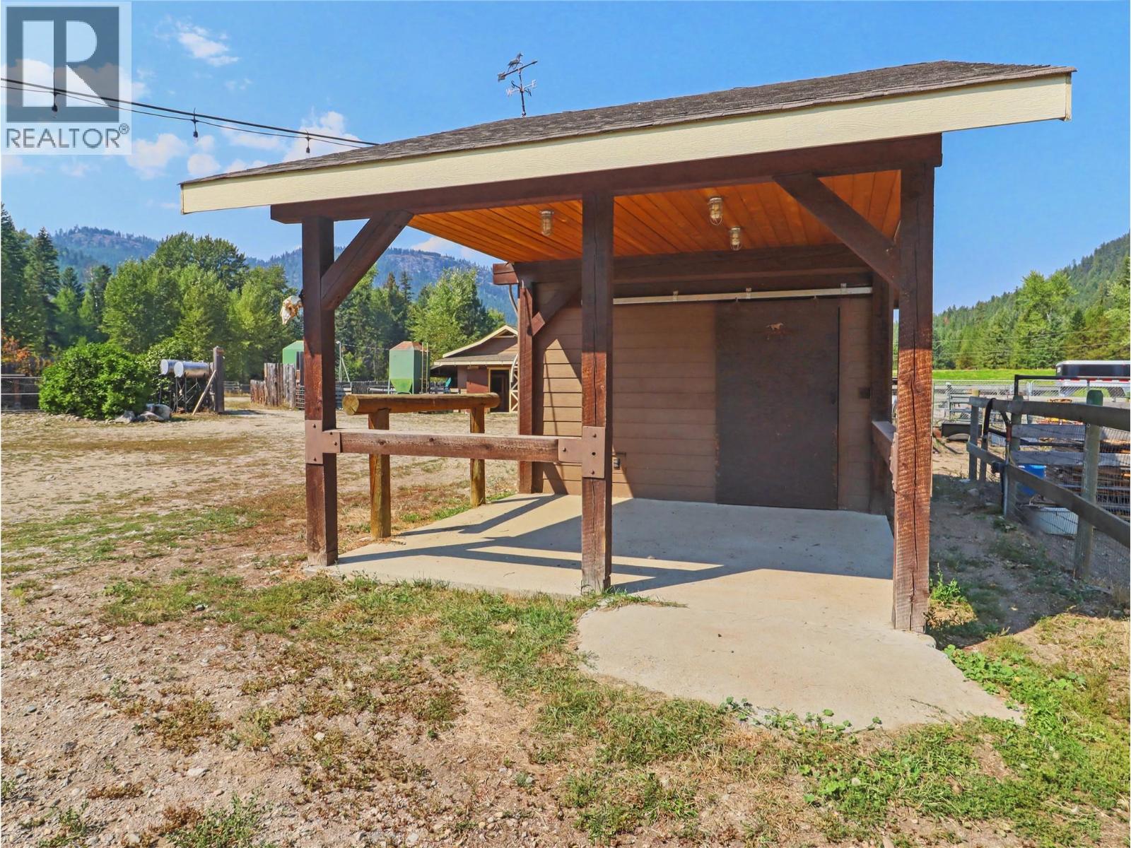 3850 Blythe-Rhone Road, Westbridge