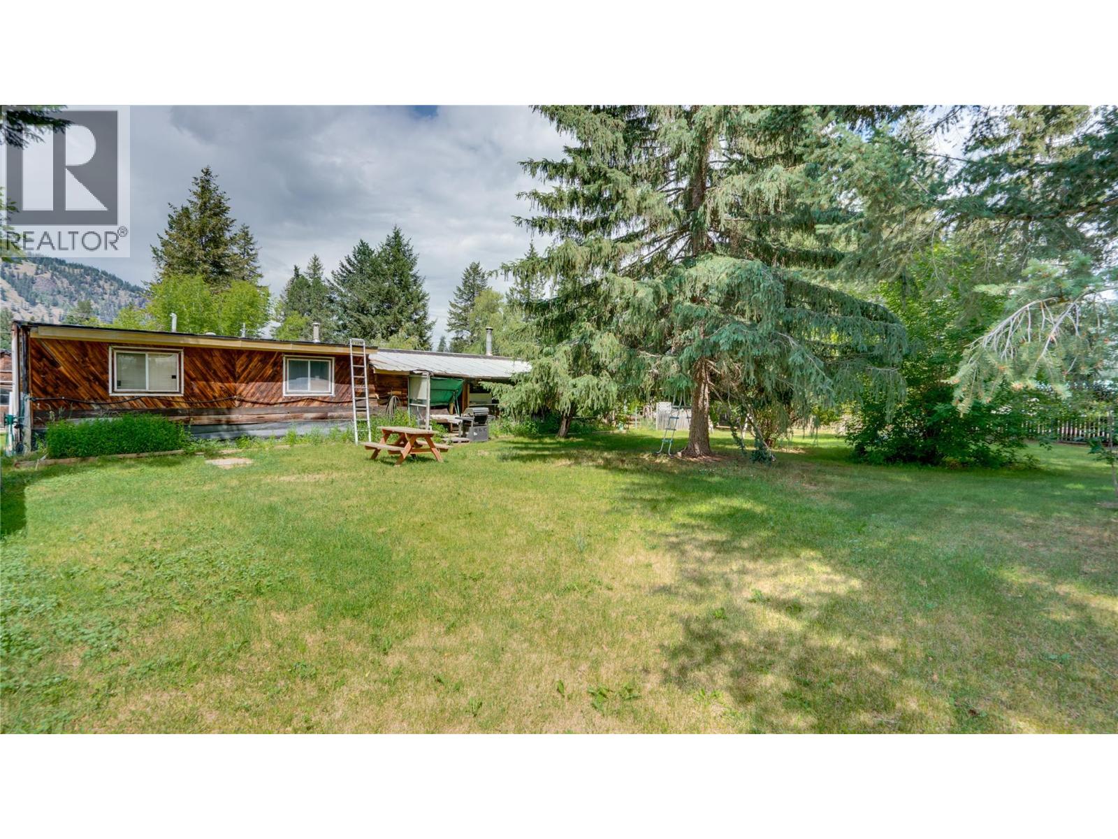 Property for sale at 686 Powell Road