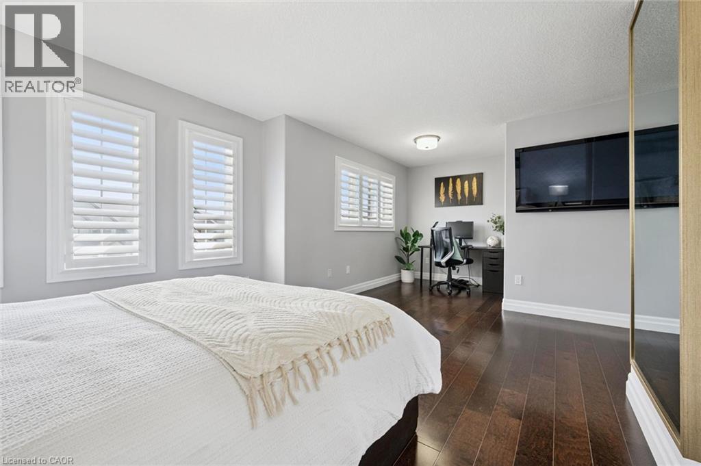 111 OAK PARK Drive - Image 15