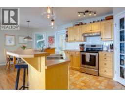 Foyer - 7069 Nakiska Drive, Vernon, BC V1B3M5 Photo 13