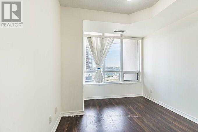 #1706 388 PRINCE OF WALES DRIVE - 23