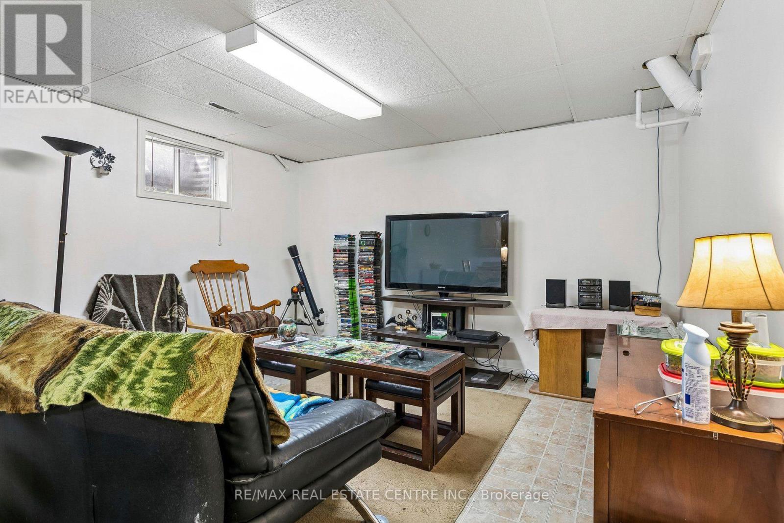 5 HOCKLEY PATH - Image 45