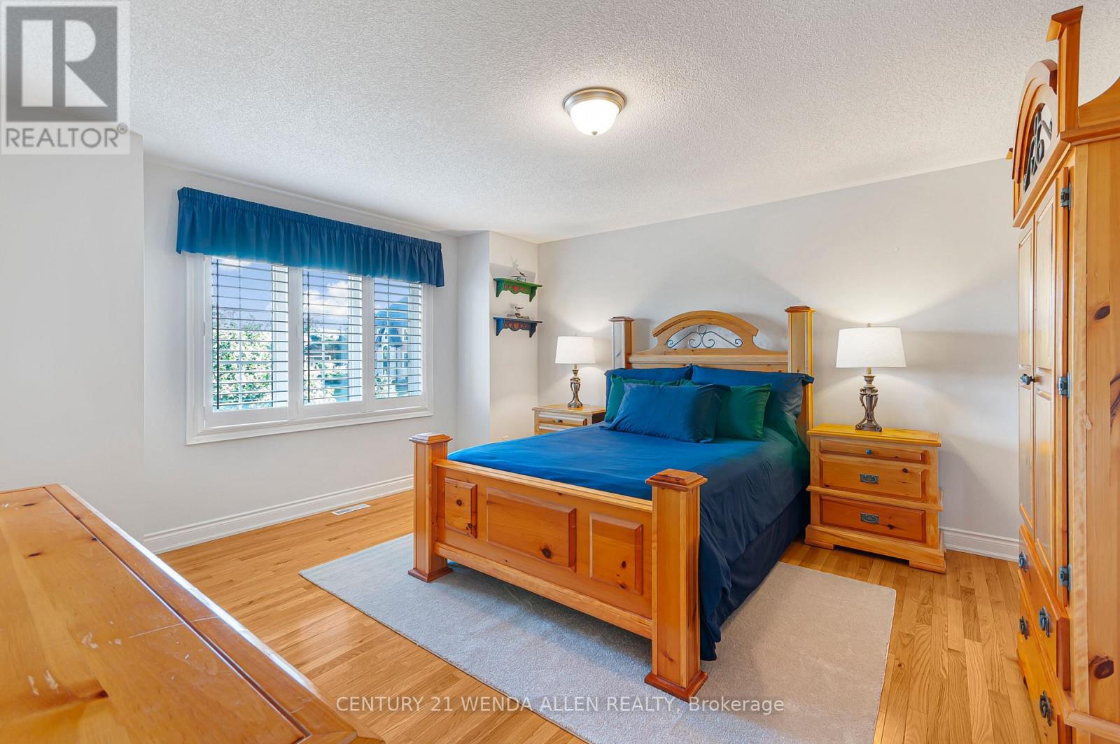 44 ORCHARD DRIVE - 19