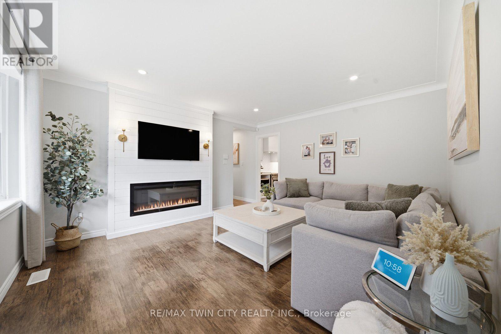 45 WAYNE DRIVE - 7