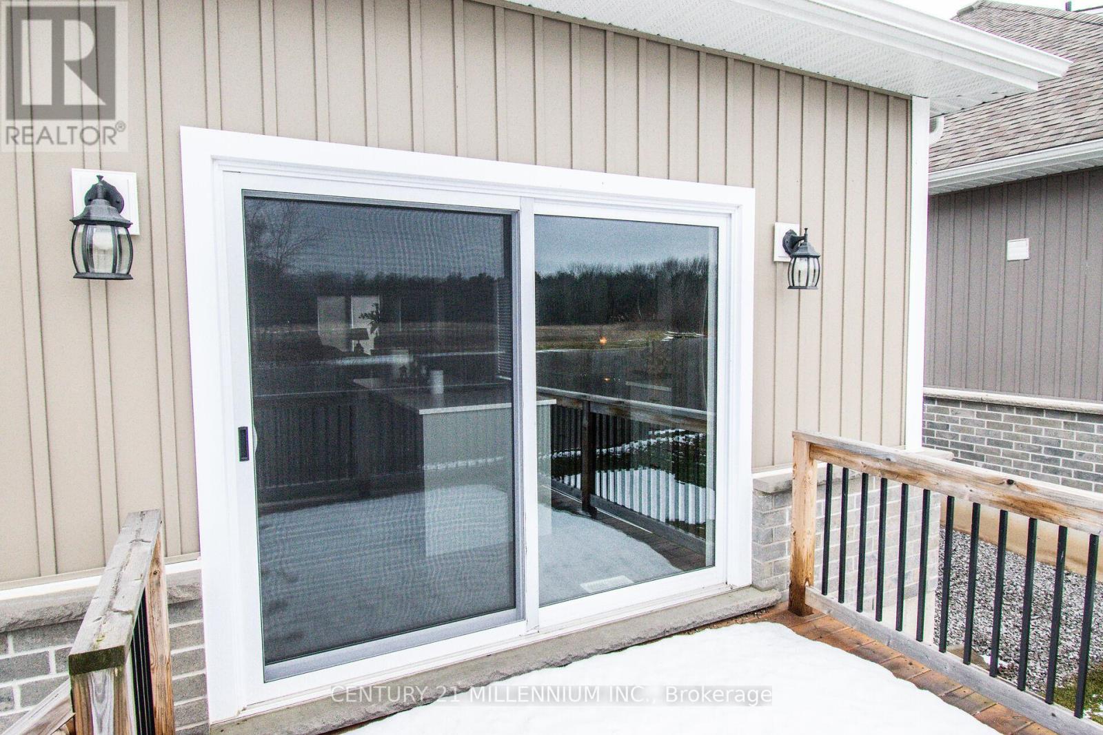 #29 744 NELSON STREET W - Image 38