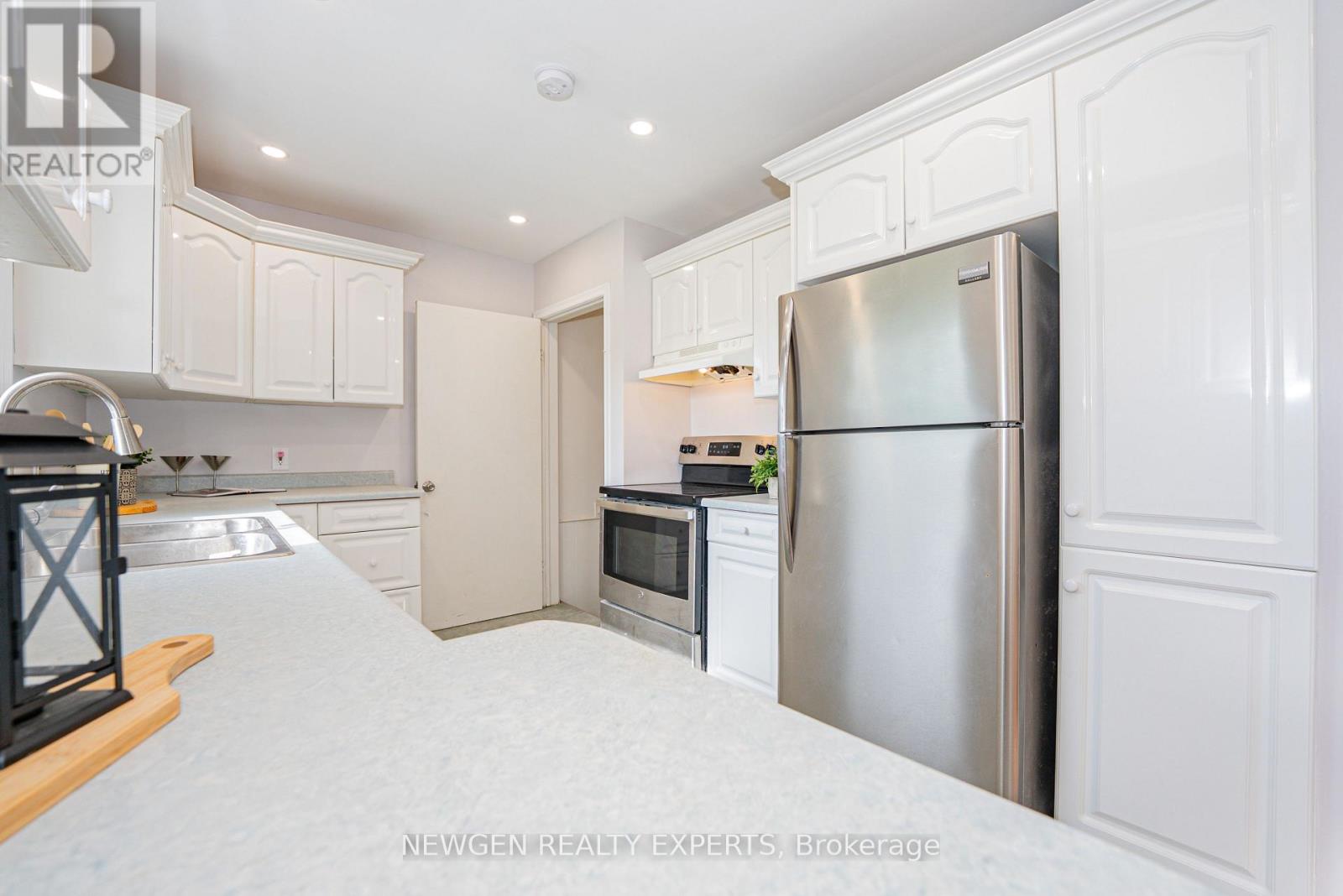 4443 DORCHESTER ROAD - Image 19