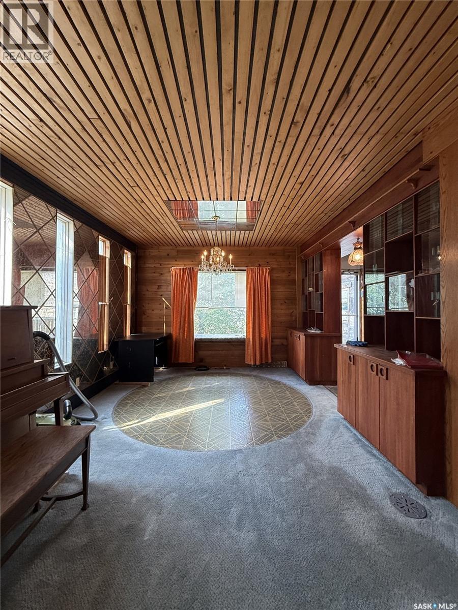 395 2nd STREET W - Image 10
