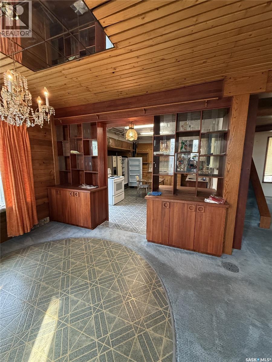 395 2nd STREET W - Image 11