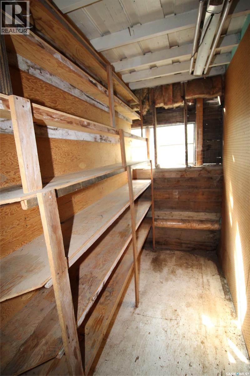 395 2nd STREET W - Image 35
