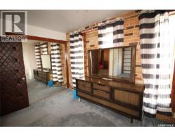 395 2nd Street W, Shaunavon, SK S0N2M0 Photo 22