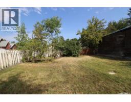 395 2nd Street W, Shaunavon, SK S0N2M0 Photo 32