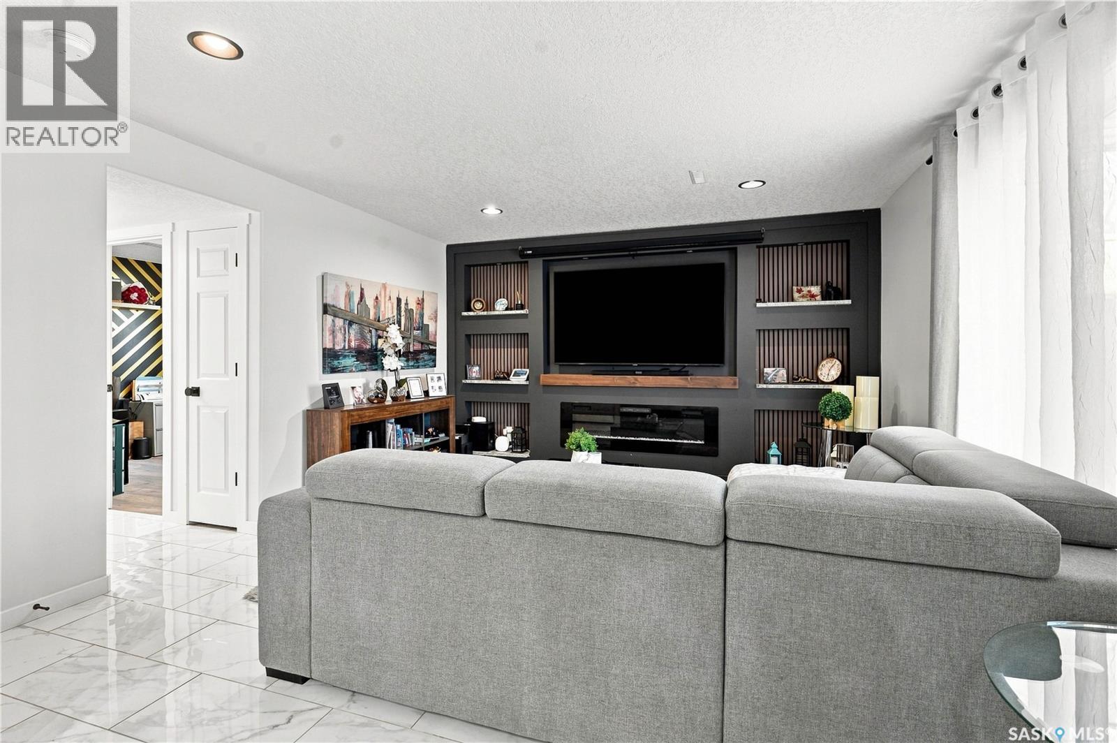 107 Hall CRESCENT - Image 15