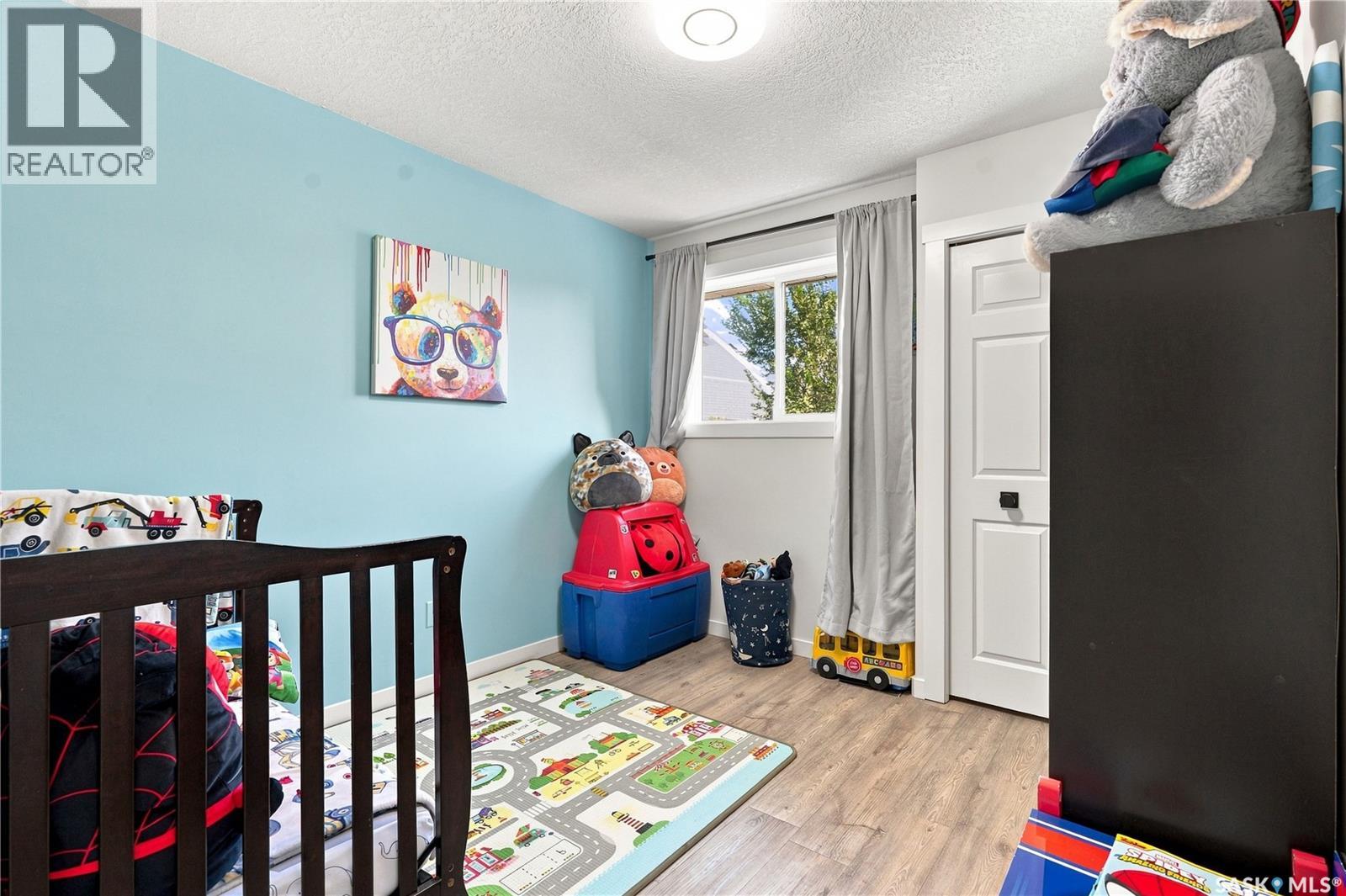 107 Hall CRESCENT - Image 35