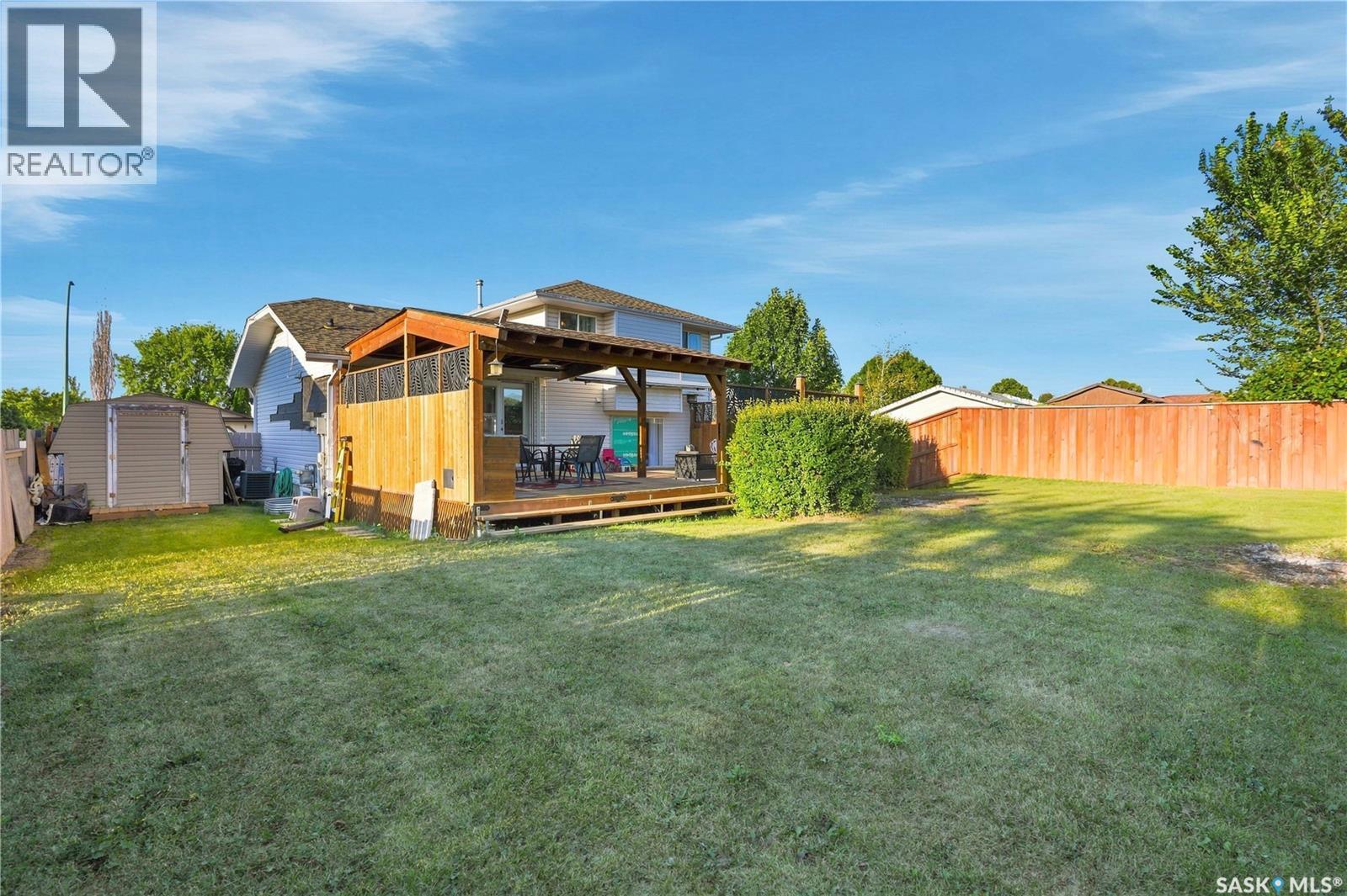 107 Hall CRESCENT - Image 59